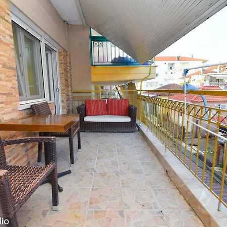 Menios Apartments And Studios Nea Kallikrateia ภายนอก รูปภาพ