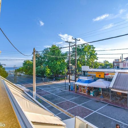 Menios Apartments And Studios Nea Kallikrateia ภายนอก รูปภาพ