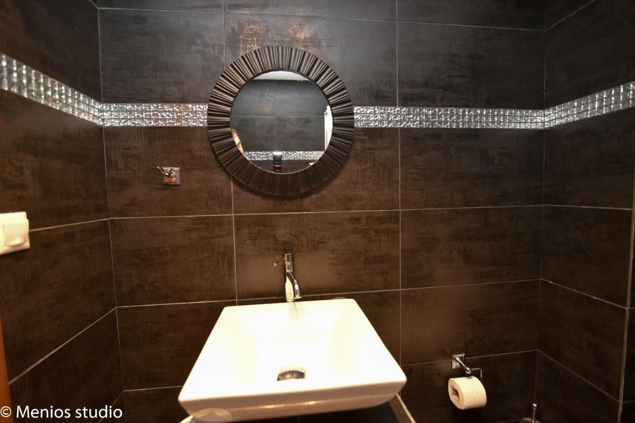 Menios Apartments And Studios Nea Kallikrateia ภายนอก รูปภาพ