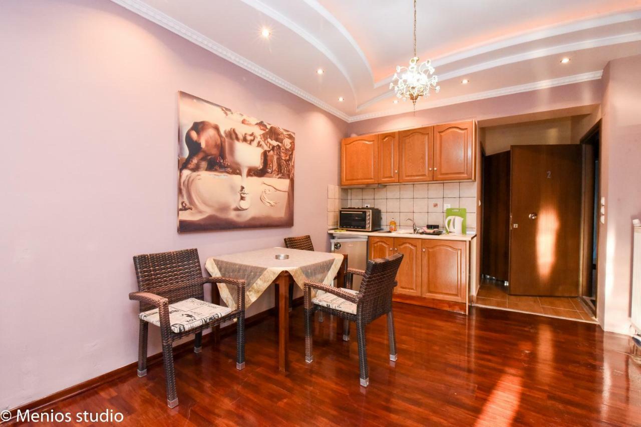 Menios Apartments And Studios Nea Kallikrateia ภายนอก รูปภาพ